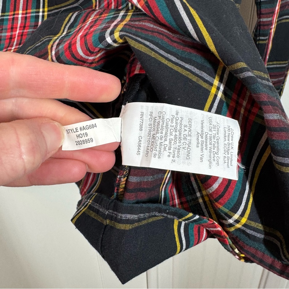 J. Crew Tartan Plaid Puff-Sleeve Top in Stretch Poplin Medium Red Black small - Picture 3 of 7